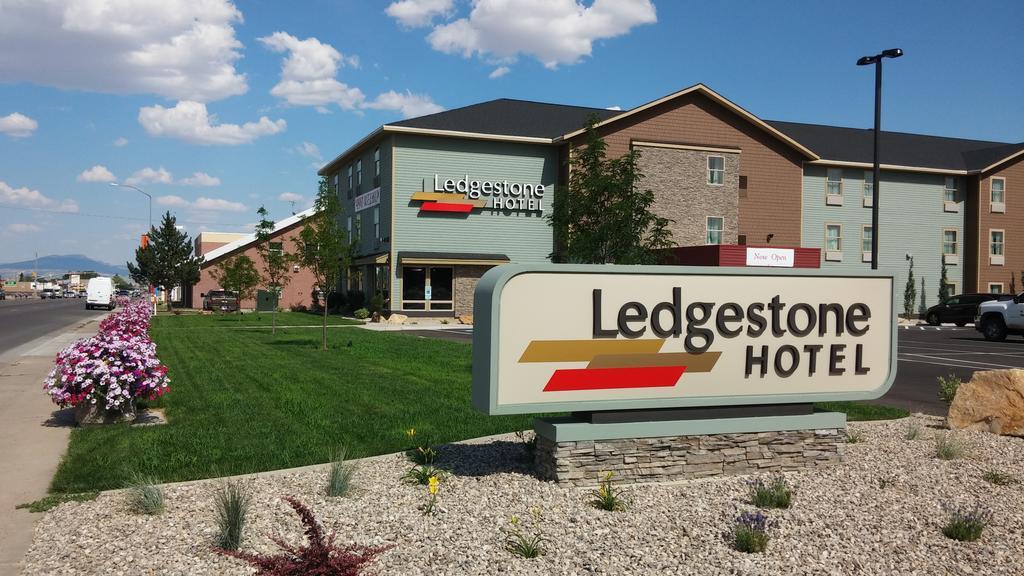 Ledgestone Hotel Vernal Exterior foto