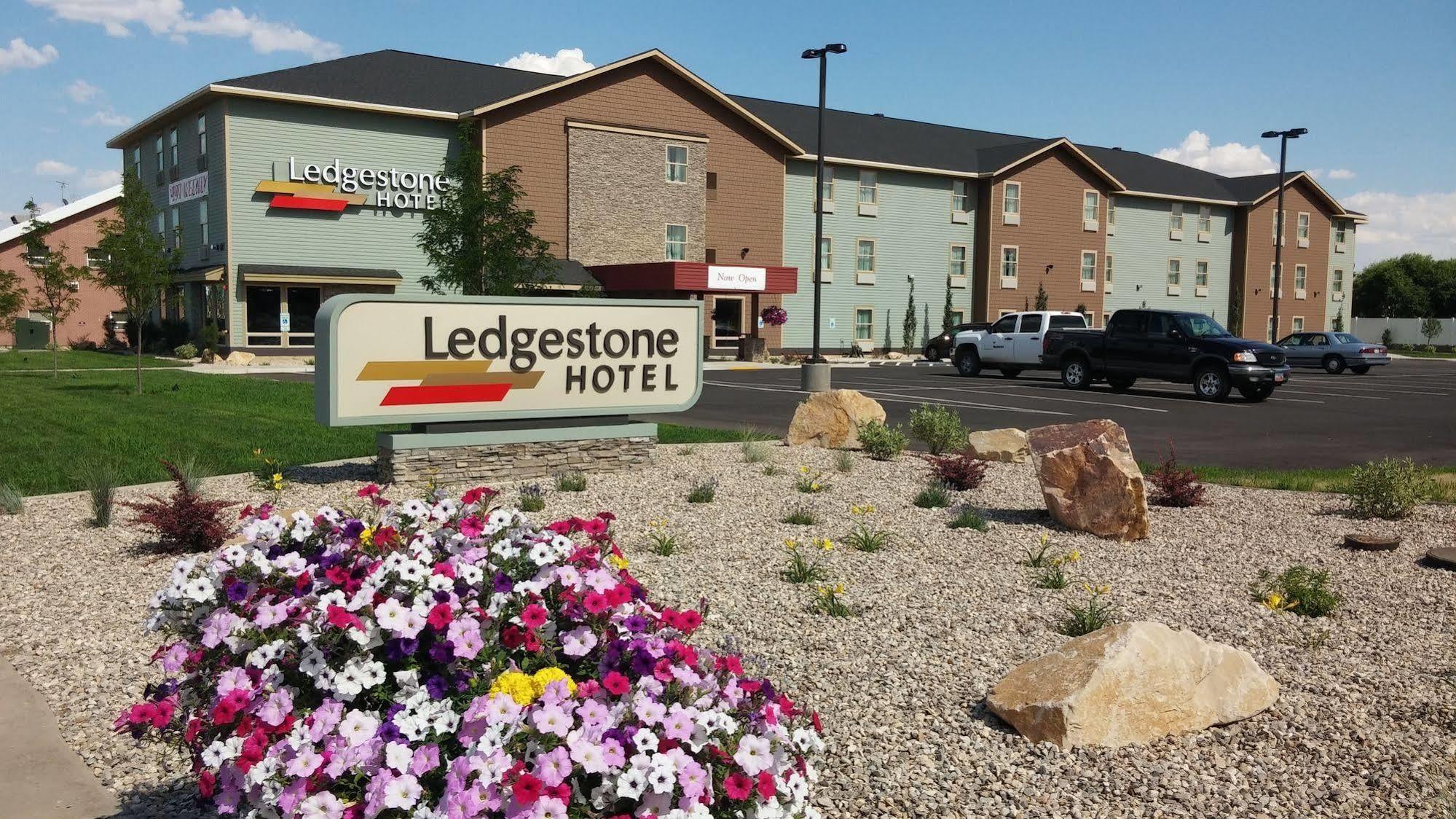 Ledgestone Hotel Vernal Exterior foto
